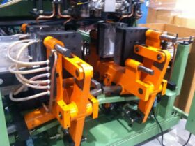 FINNPACK 2000-2-2 DOUBLE STATION BLOW MOLDING MACHINE