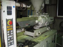 KAWAGUCHI KM140B Injection Molding Machine