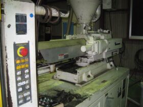 KAWAGUCHI KM140B Injection Molding Machine